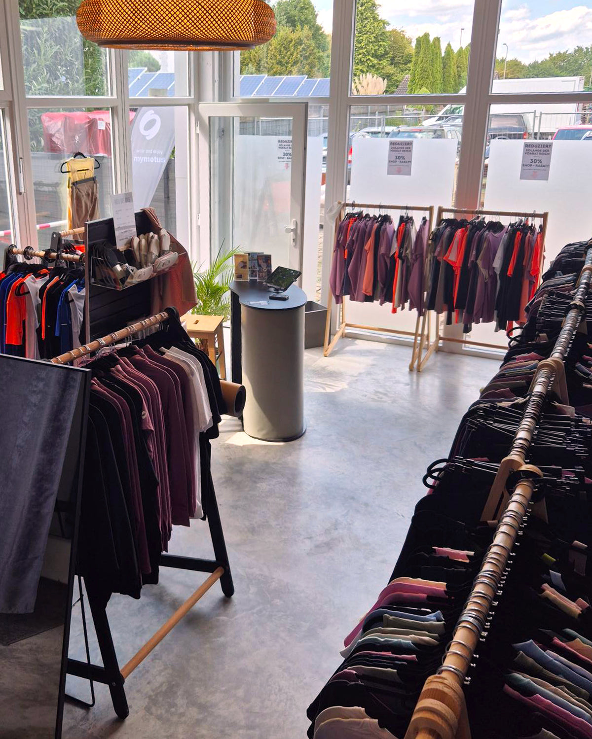 Outlet-Store Impression